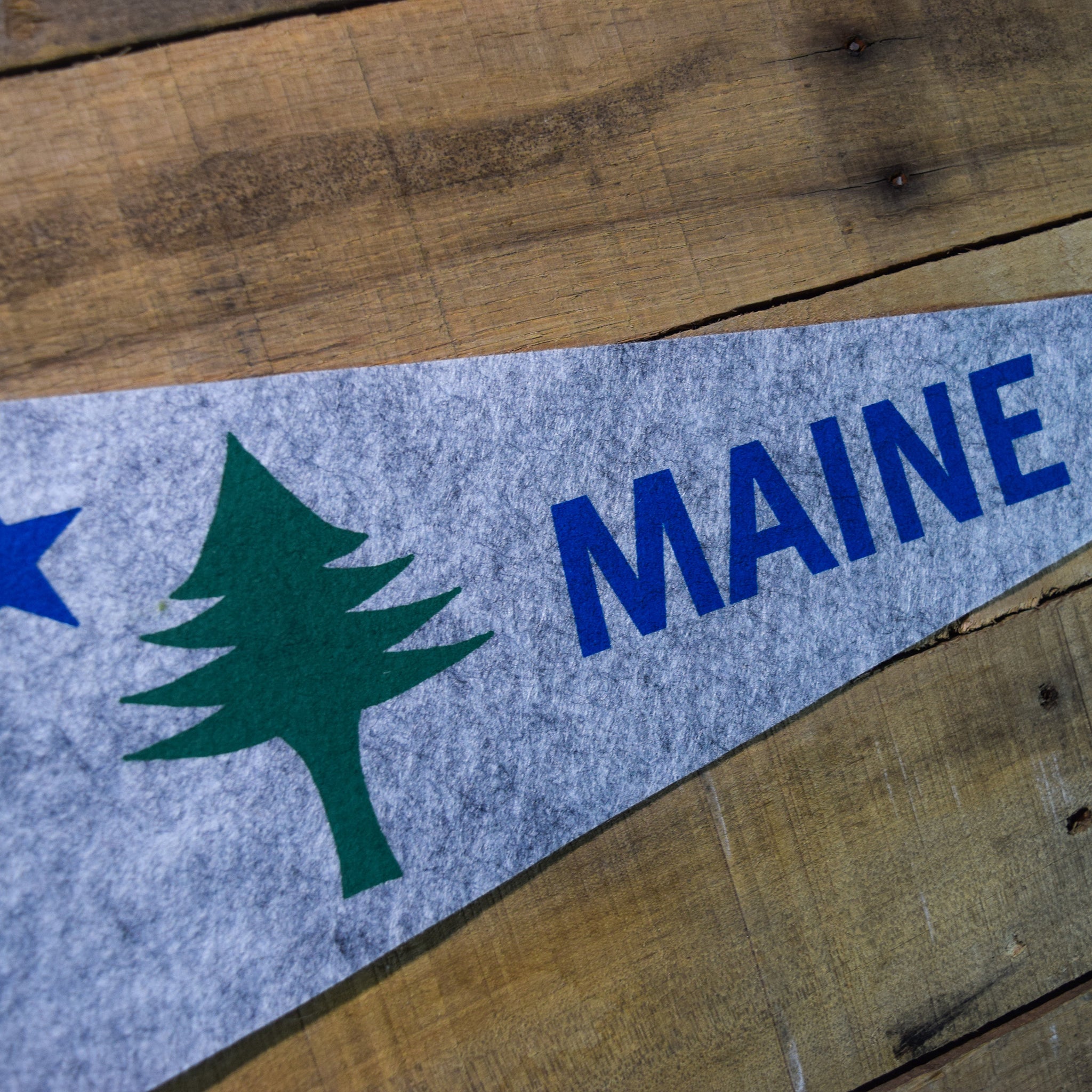 Maine 1901 Flag Pennant - Grey