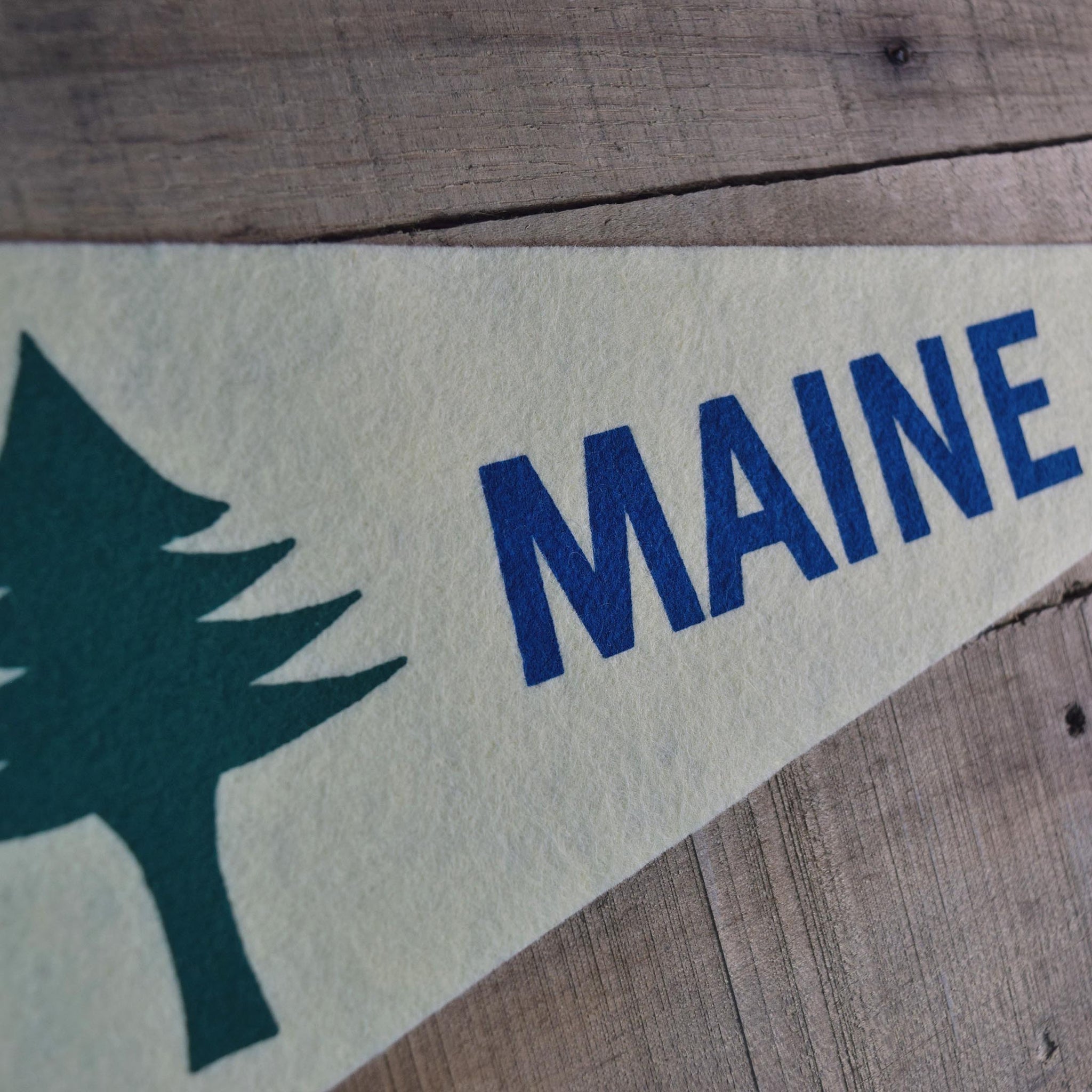 Maine 1901 Flag Pennant - Tan